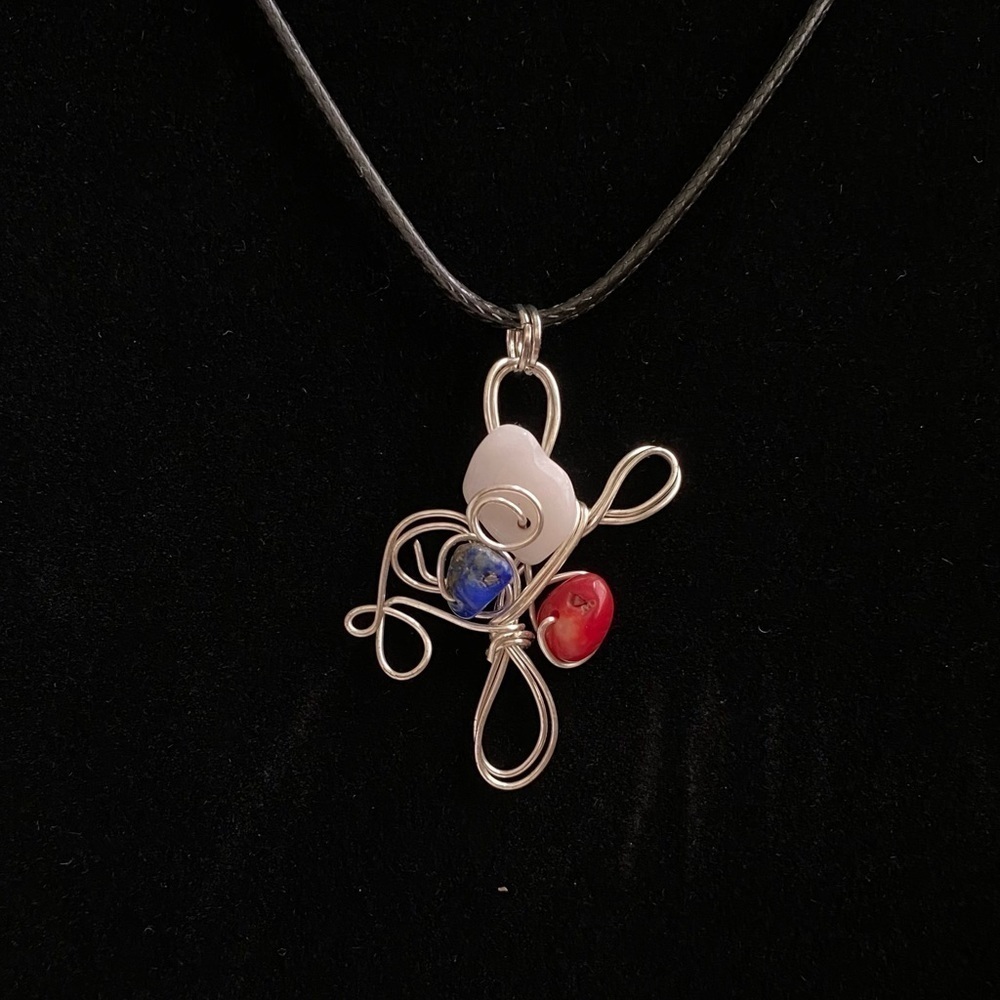 Red, White and Blue! 🇱🇷 Pendant - Picture 2 of 3